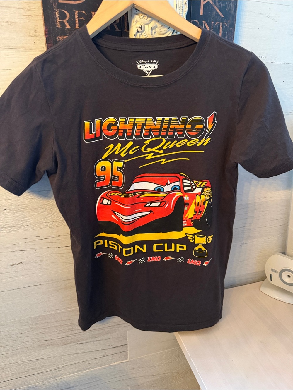 Disney Pixar Cars Lightning McQueen Graphic Black Short Sleeve 100% Cotton tee